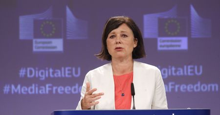 Jourová: Komisja Europejska musi zareagować na wyrok Trybunału Konstytucyjnego