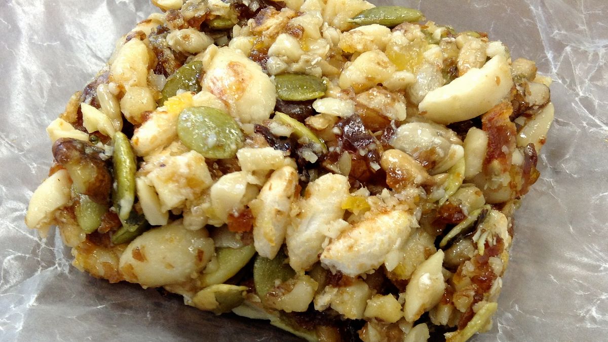 Migdałowy baton ryżowy