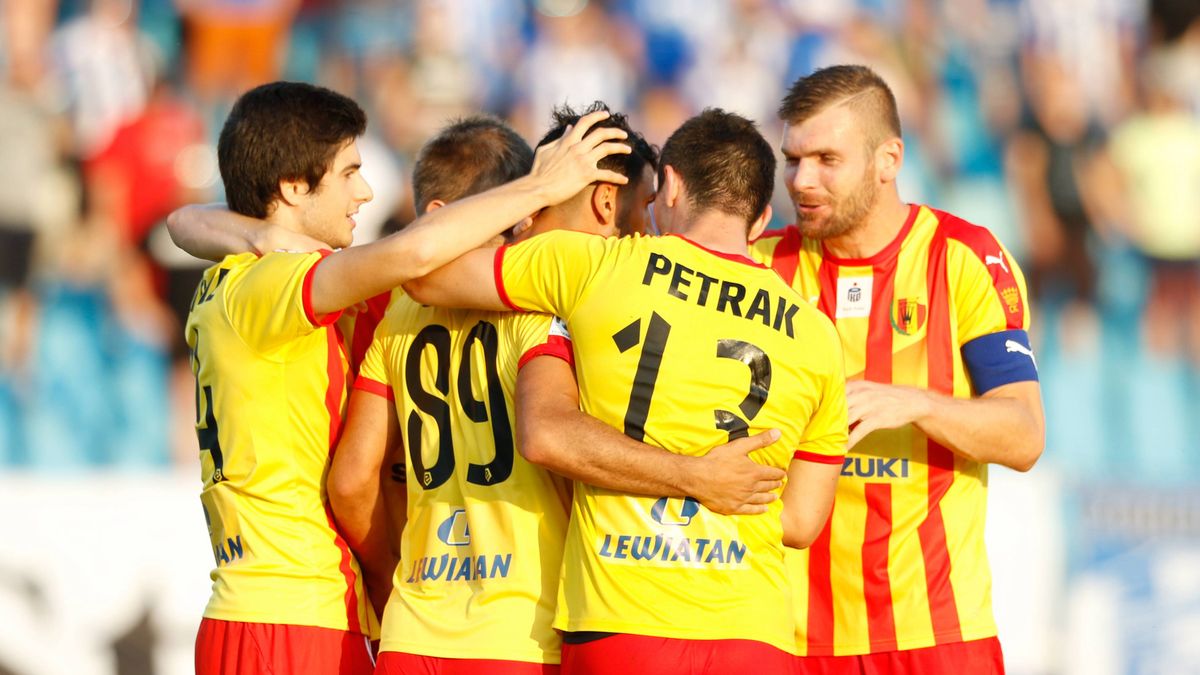 Newspix / Adam Starszynski / Na zdjęciu: piłkarze Korony Kielce