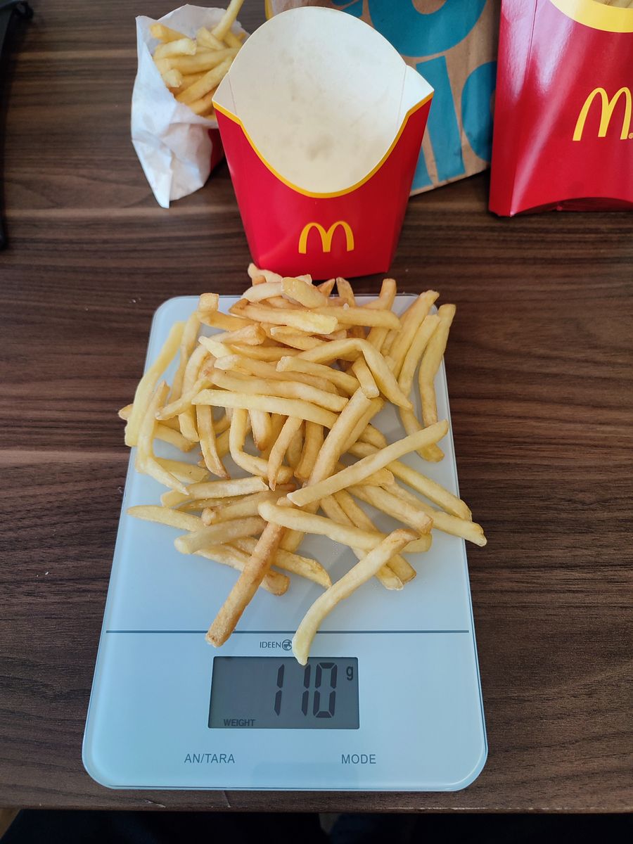 Średnie frytki z McDonald's - jaką mają wagę?