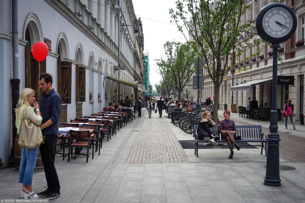 Ulica przebudowana na podwórzec w Łodzi (fot. Piotr Kamionka/Reporter)