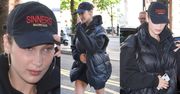 Bella Hadid w drogiej puchówce i z gołymi nogami