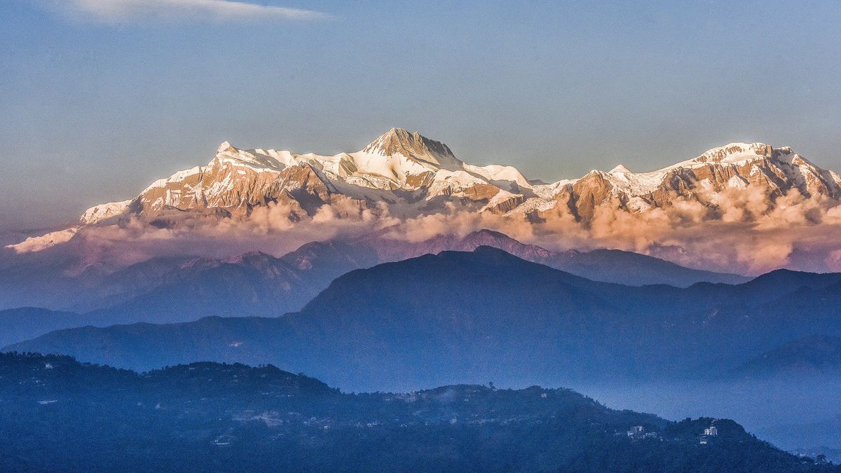 Zdjęcie okładkowe artykułu: Getty Images / Costfoto / Barcroft Media  / Widok na masyw górski Annapurna
