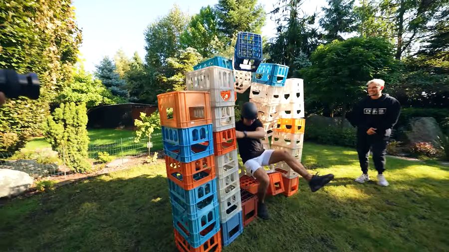 Ekipa promuje Milk Crate Challenge