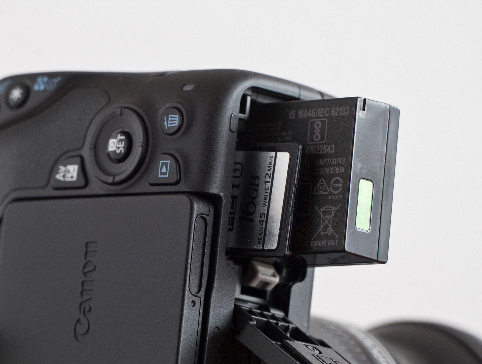 TEST: Canon EOS 200D – pomysł na maleństwo 5