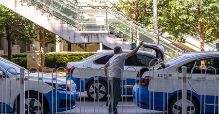 Baidu dorównuje Waymo w liczbie przejazdów robotaksówkami