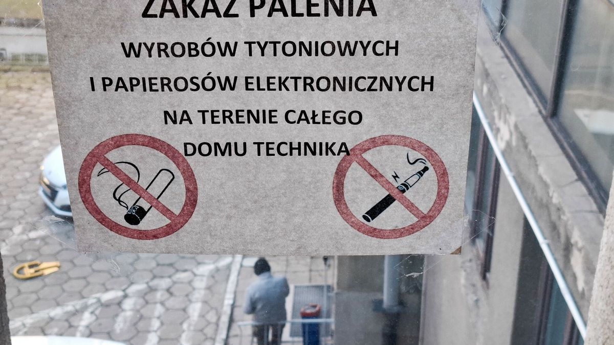 Reporter archiwum 2025 01
28.01.2025 Lodz. Zakaz palenia papierosow zwyklych i e-papierosow. Fot. Piotr Kamionka/REPORTER
Piotr Kamionka/REPORTER