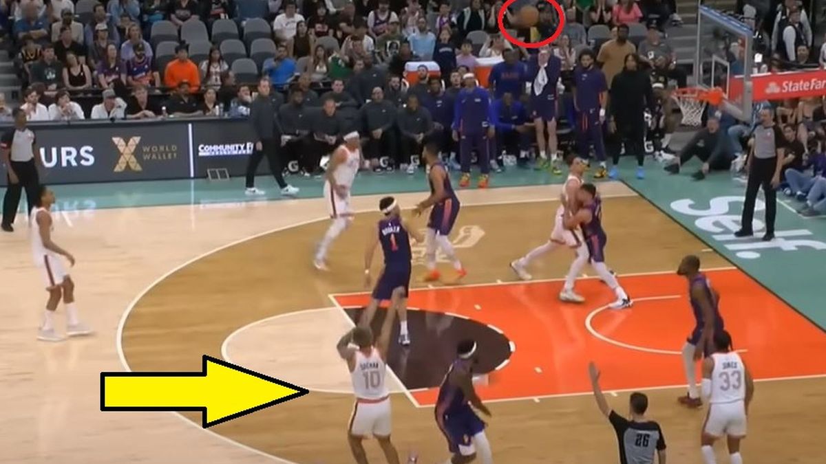 YouTube / NBA YouTube / Sochan trafiający na zwycięstwo