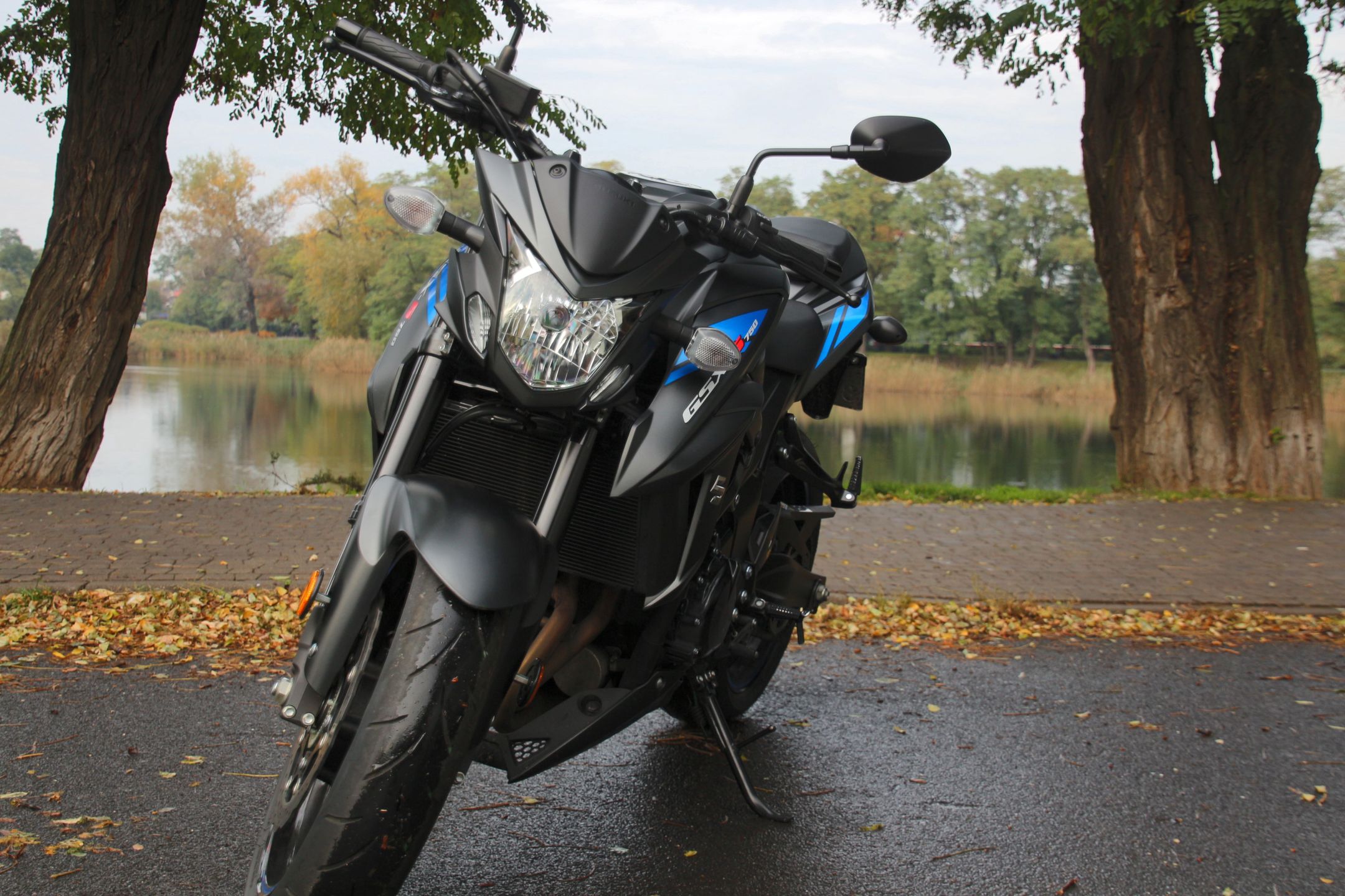 Suzuki GSX-S750