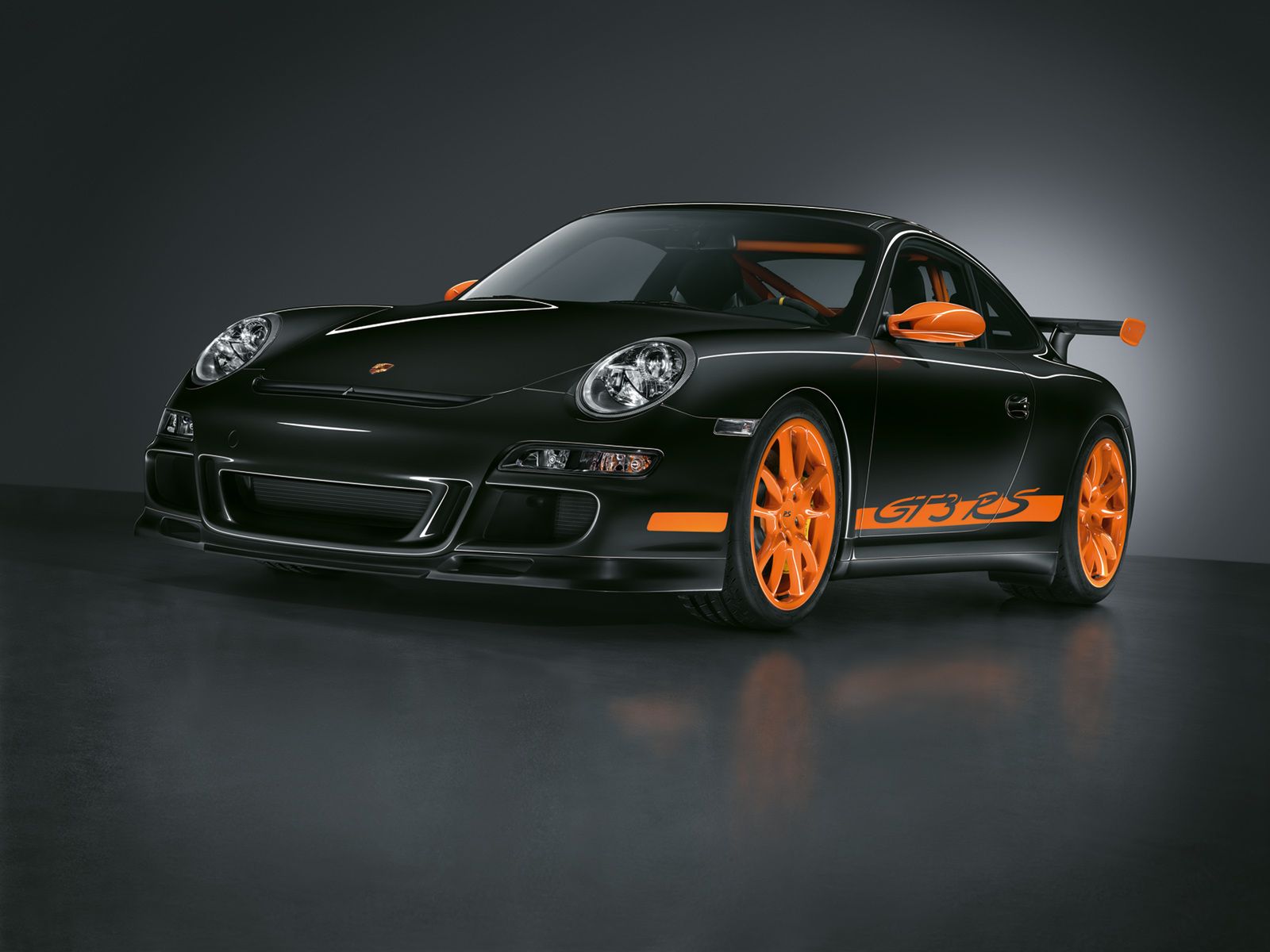 Porsche 911 Carrera GT3 RS4