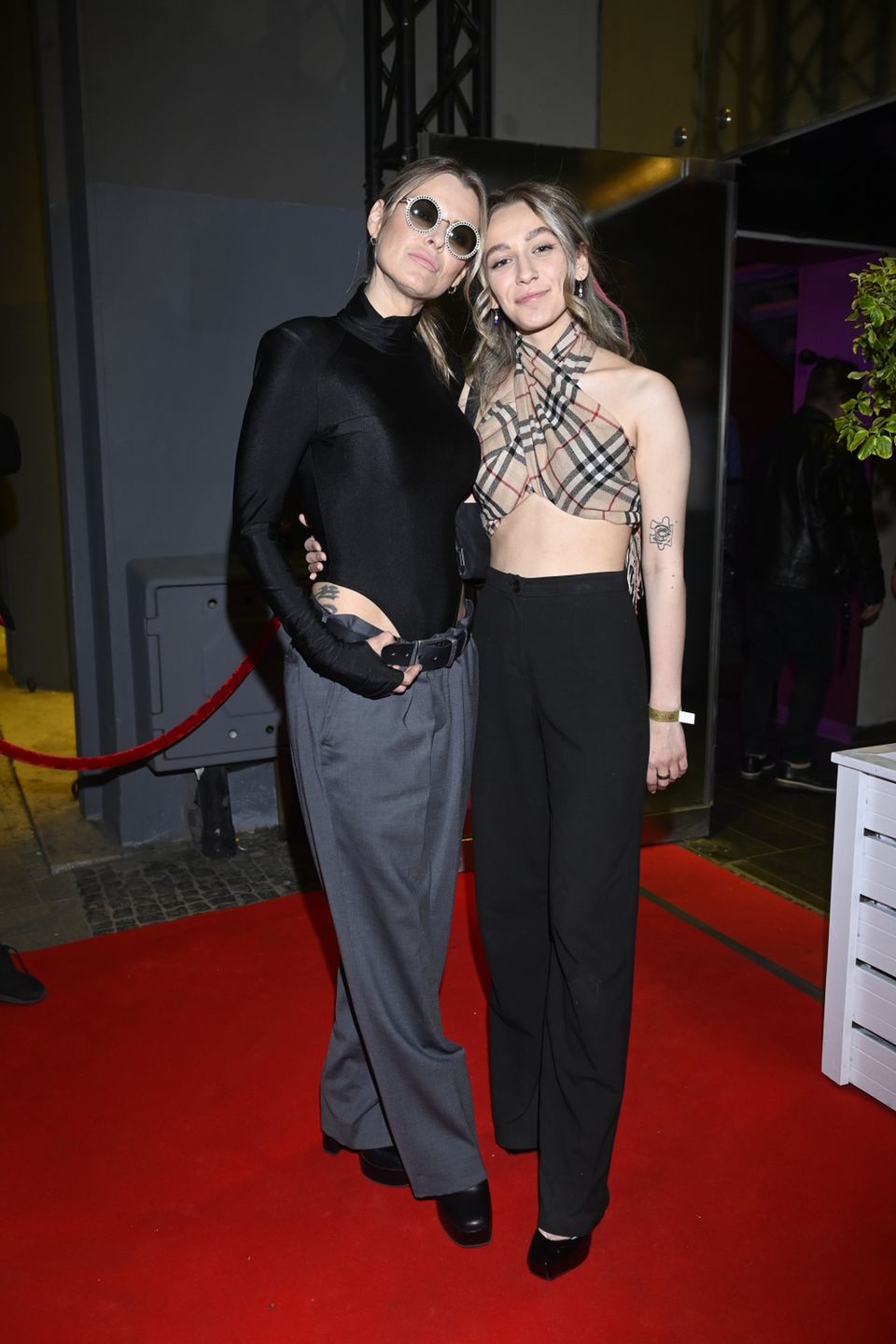 Marta Wiśniewska, Fabienne Wiśniewska - Otwarcie klubu La Pose