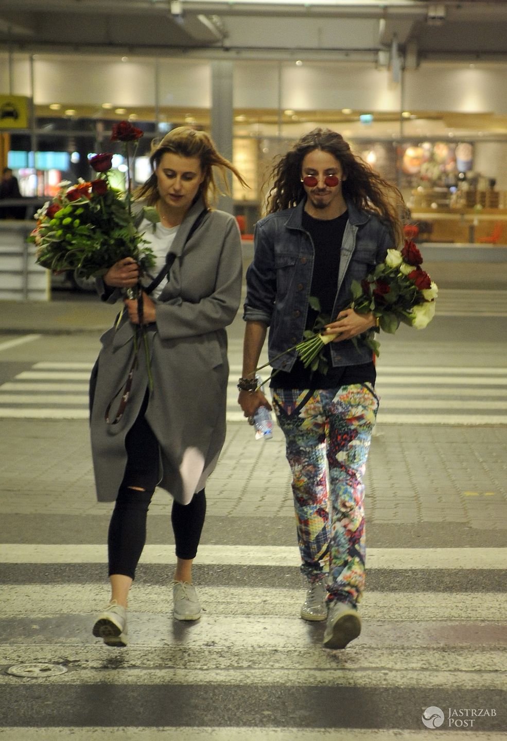Michał Szpak na lotnisku po Eurowizji 2016