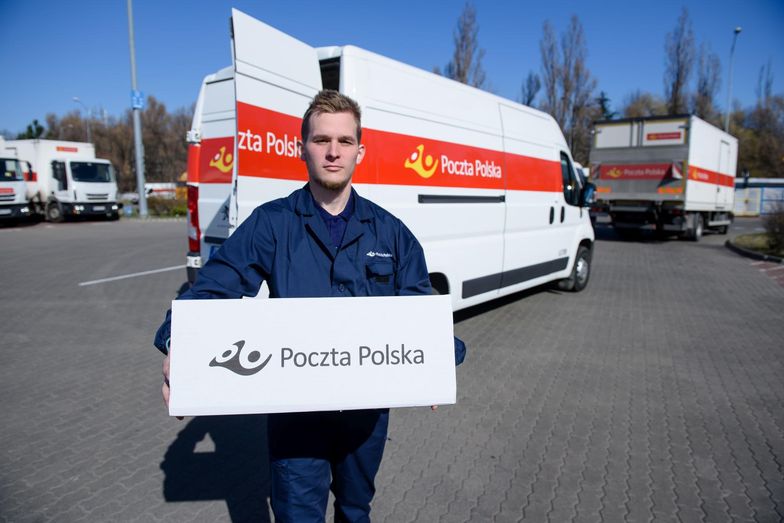 Poczta Polska właśnie dołączyła do grona firm kurierskich, które podniosły ceny przesyłek.