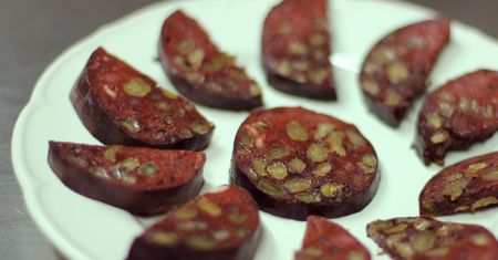 Włoskie salami wieprzowo-wołowe w plastrach (50% mniej sodu)