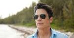 Peter Gallagher w serialu o wokaliście Weezer