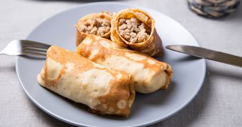 Kup młodą kapustę na targu i zrób farsz do naleśników