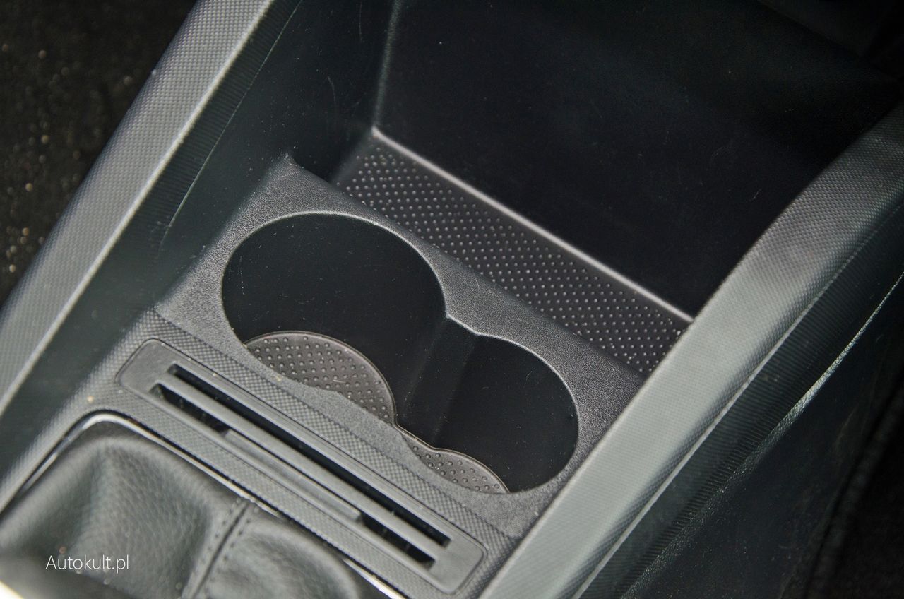Skoda jest znana z dobrych projektów wnętrz pod kątem funkcjonalności. W Fabii coś poszło nie tak.
