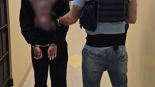Sami wezwali policję, a potem uciekli. Dwóch 16-latków brutalnie pobiło taksówkarza