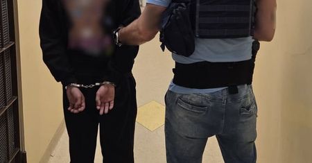 Sami wezwali policję, a potem uciekli. Dwóch 16-latków brutalnie pobiło taksówkarza