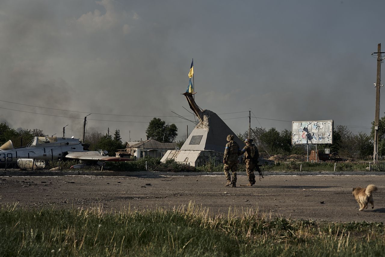 Russian offensive stalls as Putin's forces struggle for progress