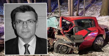 Porażające zdjęcia z wypadku. Z samochodu niewiele zostało