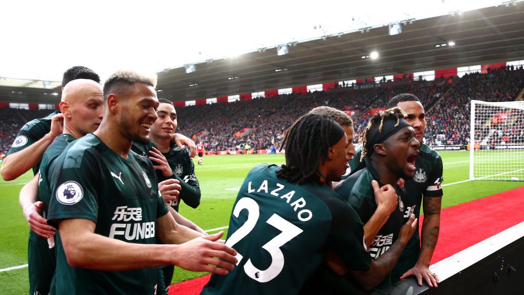 Zdjęcie okładkowe artykułu: Getty Images / Jordan Mansfield / Na zdjęciu: piłkarze Newcastle United