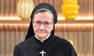 Zakonnica odkryła po 50 latach, że ma siostrę bliźniaczkę. Zaskakujące wieści o ślubie