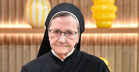 Zakonnica odkryła po 50 latach, że ma siostrę bliźniaczkę. Zaskakujące wieści o ślubie