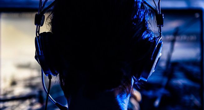 Ile i jak zarabiają topowi twórcy gamingowi?