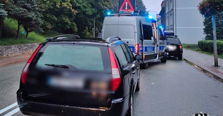 Potrącenie na pasach w Wałbrzychu. Policja apeluje o ostrożność