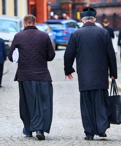 Parafia wydała oświadczenie. Ksiądz został "brutalnie potraktowany"