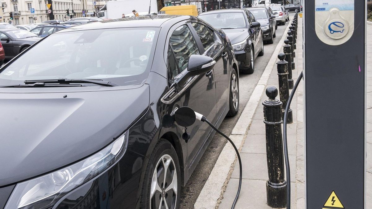 Samochody elektryczne mają prostszą budowę od spalinowych. To oznacza niższe koszty utrzymania