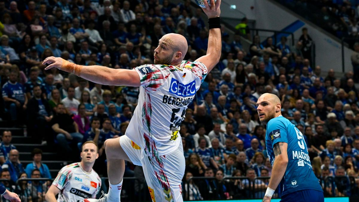 PAP/EPA / Robert Hegedus / Na zdjęciu: Oscar Bergendahl z SC Magdeburg podczas meczu z OTP Bank-Pick Szeged