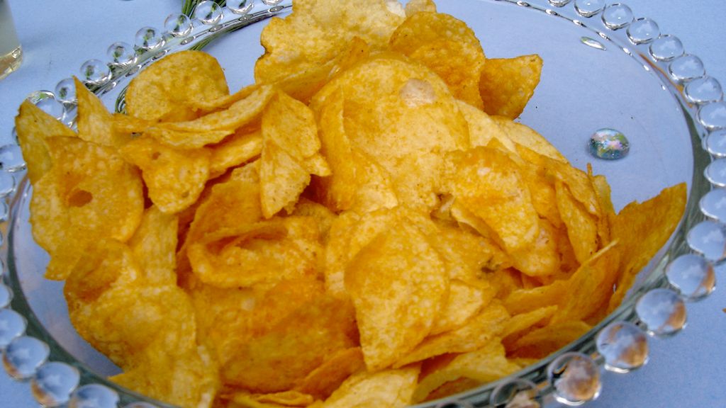 Chipsy ziemniaczane o obniżonej zawartości tłuszczu