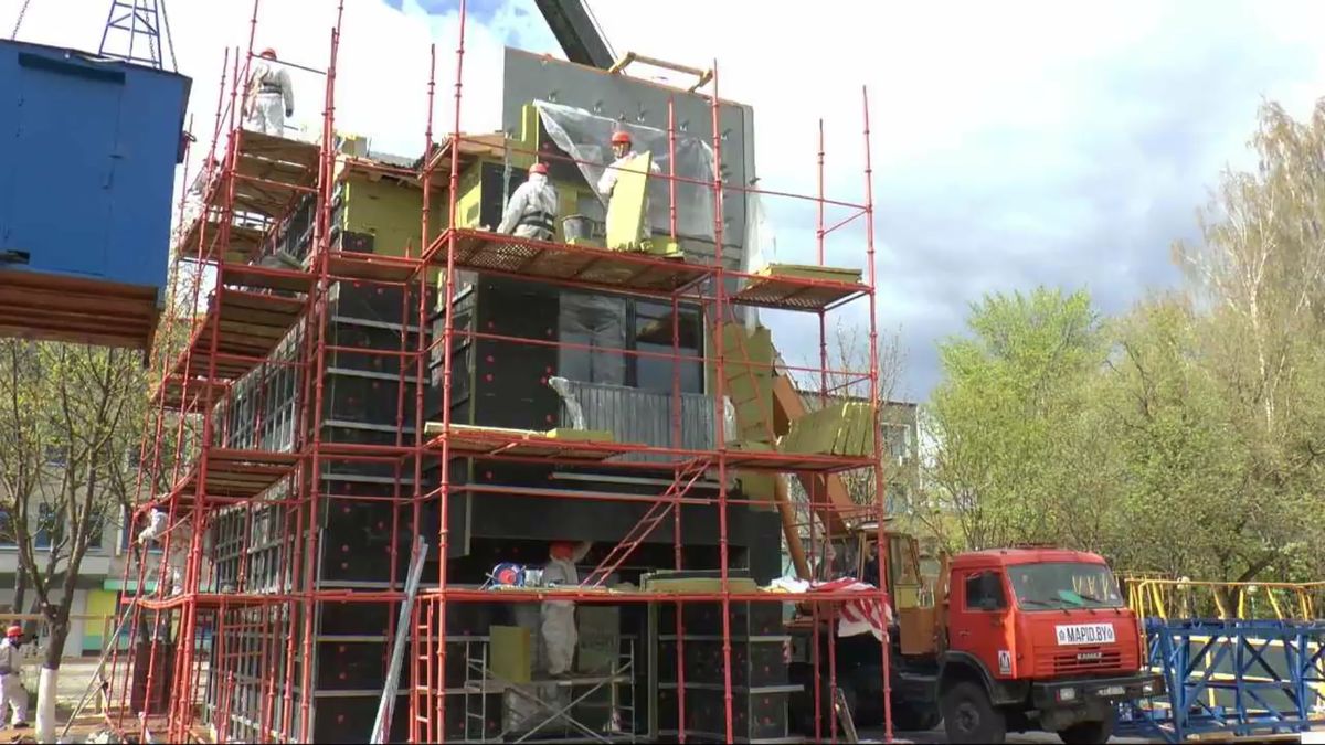 Białorusini ekspresowo budują dom. Ma być gotowy w 64 godziny