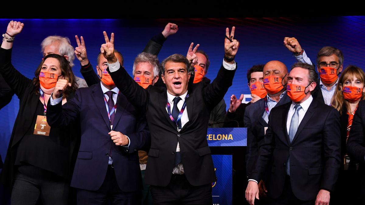 Zdjęcie okładkowe artykułu: Getty Images / David Ramos / Joan Laporta świętuje wybór na prezydenta Barcelony