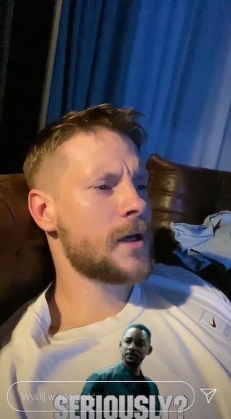Sebastian Fabijański tłumaczy się z telefonu do Patryka Vegi w Hejt Parku