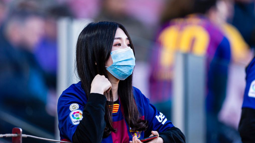 fanka na meczu ligowym drużyny FC Barcelona