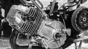 Dlaczego żużlowcy co roku wydają tyle na silniki? Ekspert tłumaczy