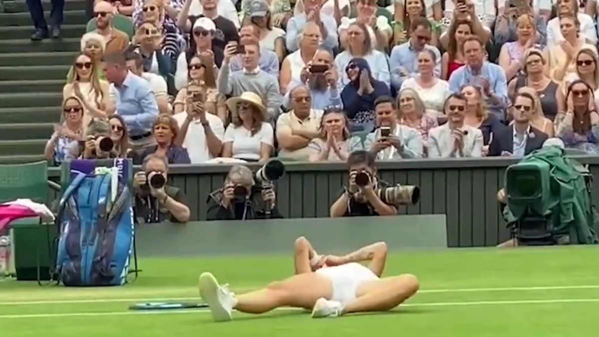 Marketa Vondrousova po wygranej w Wimbledonie