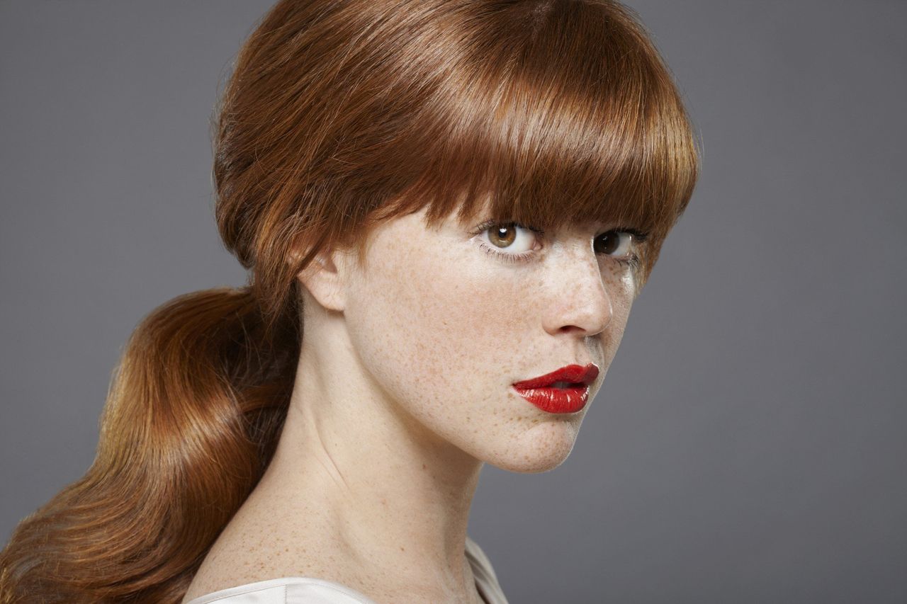 Zamiast botoksu - grzywka!  Efekt odmłodzenia gwarantowany