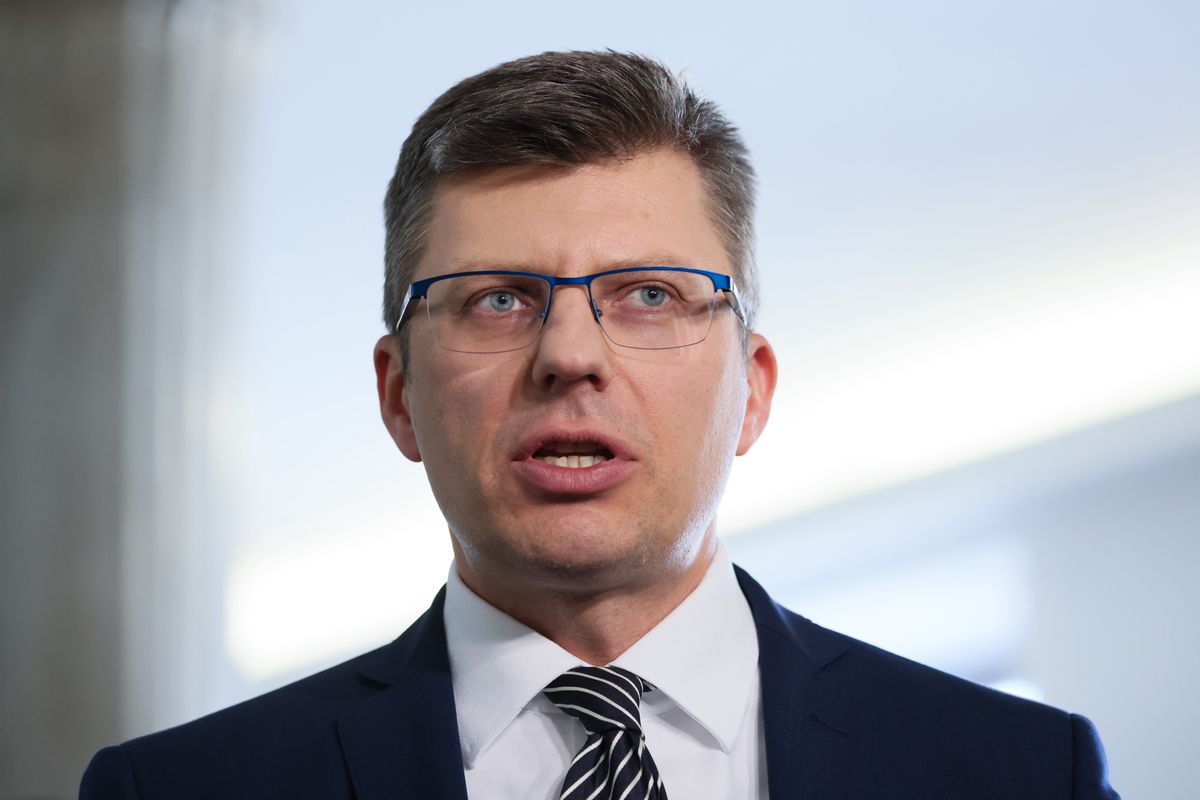 Wiceminister Marcin Warchoł broni finansowania zakupów dla kół gospodyń wiejskich z Funduszu Sprawiedliwości