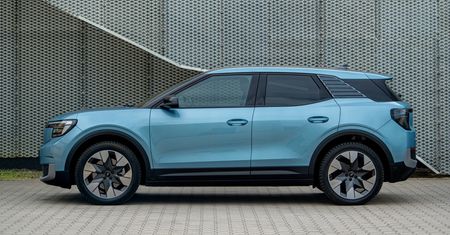 Wszechstronny SUV w świetnej ofercie. Ford nie potrzebuje dopłat do elektryków