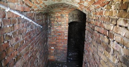 Odkryto tajemniczy tunel w Warszawie. Nie widnieje w żadnych opisanych planach