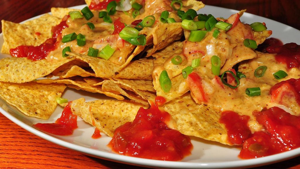 Nachos o niskiej zawartości tłuszczu opiekane bez dodatku tłuszczu