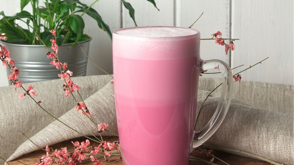 różowe latte podbija media społecznościowe