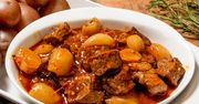 Stifado – pyszny gulasz z Krety