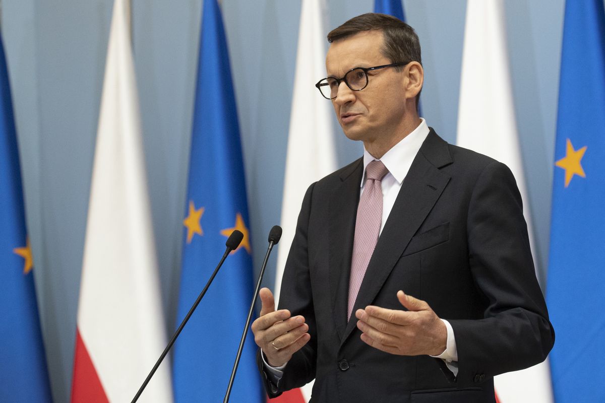 Premier Mateusz Morawiecki podjął decyzję o dymisjach w związku z zaniedbaniami w sprawie zatrutej Odry