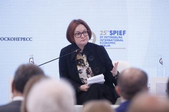Trzy mocne "niet" od szefowej Banku Rosji. Wiemy, co stanie się z dolarami i euro