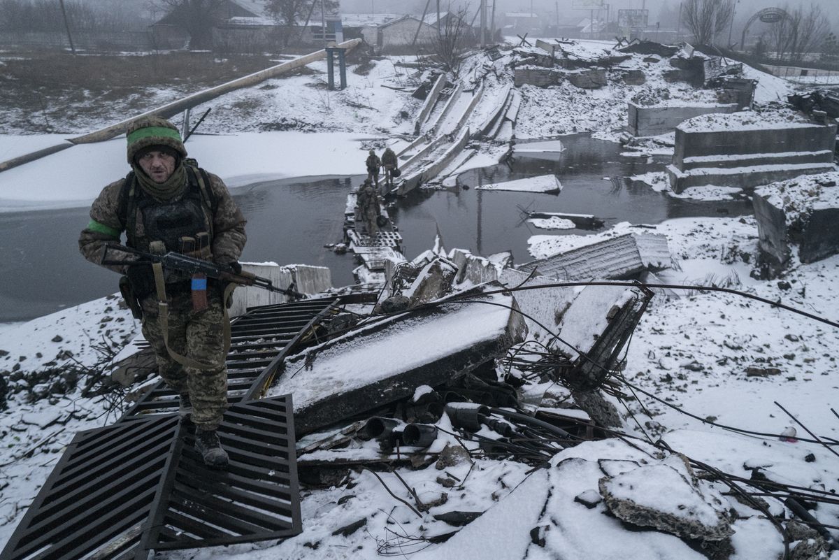 Wojna w Ukrainie szybko się nie zakończy, ale wiosennej ofensywie, planowanej przez Putina, eksperci wróżą porażkę
